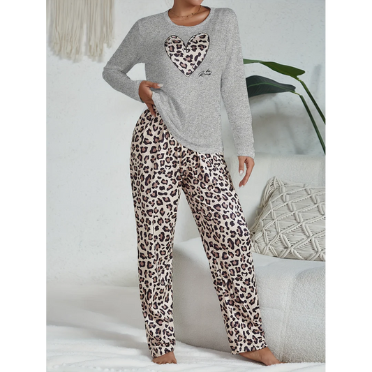 Daela - Lässiges Leoparden-Pyjama-Set